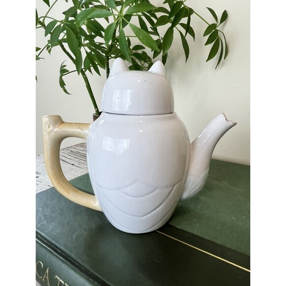 Vintage White Emson 5” Tall Ceramic Gold Nose Owl Teapot Taiwan 8 Oz - Picture 4 of 6